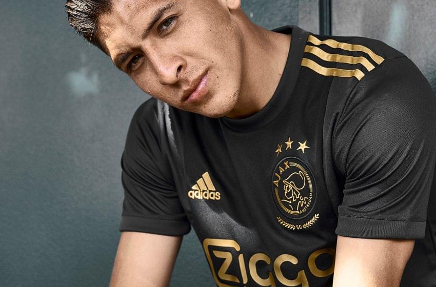 AFC Ajax lança terceira camisa