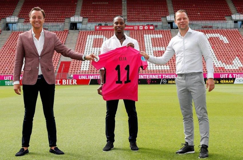  Eljero Elia assina com o FC Utrecht