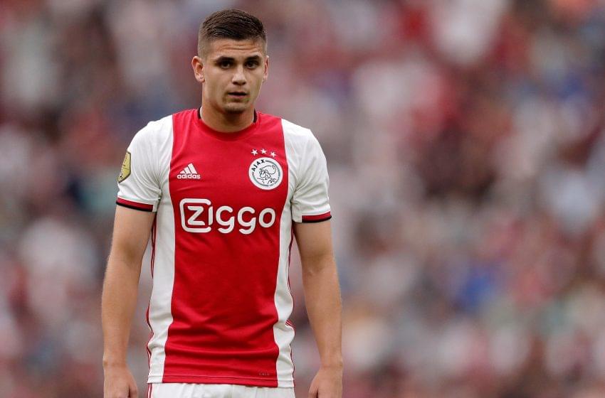  Răzvan Marin pede para deixar o AFC Ajax