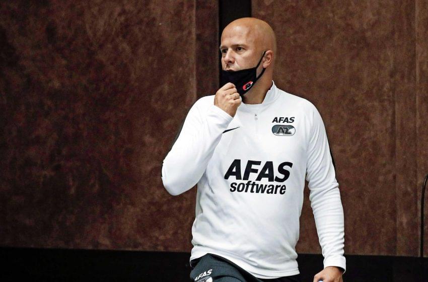 Arne Slot espera confronto complicado na Ucrânia
