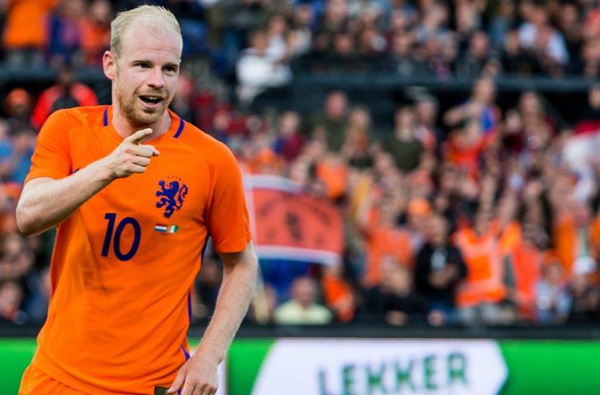 Após três anos, Davy Klaassen é lembrado em pré-convocação da Holanda