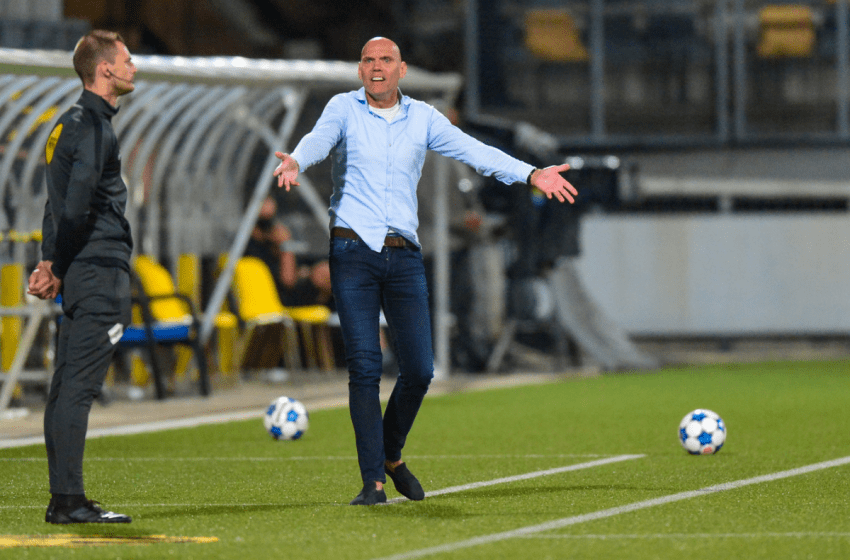 Jurgen Streppel suspenso por uma partida