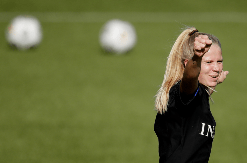 Kika van Es assina com o FC Twente