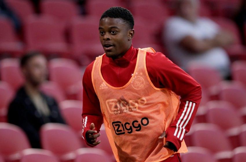 Ajax renova contrato de Sontje Hansen por duas temporadas