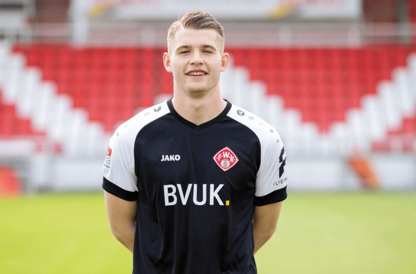 PSV anuncia a contratação de Vincent Müller