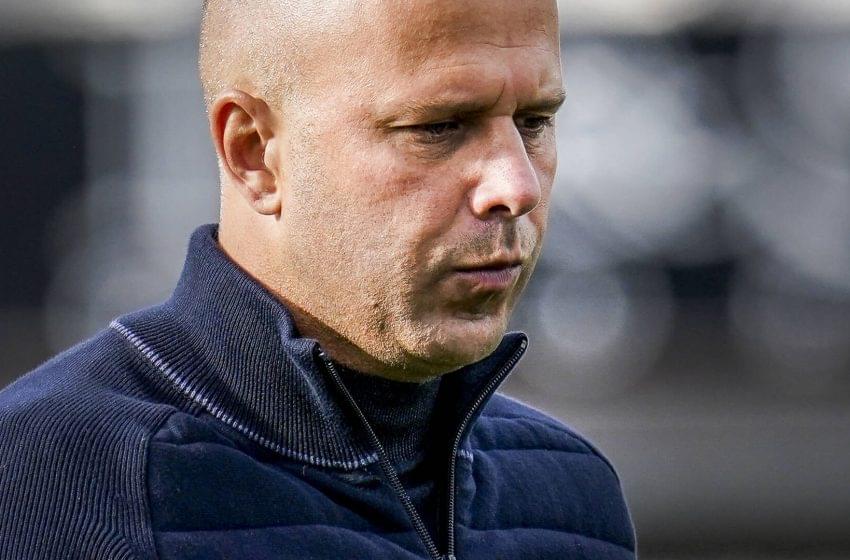 Arne Slot quer contar com Sander van de Streek, Jordy Clasie e Bruno Martins Indi no Feyenoord