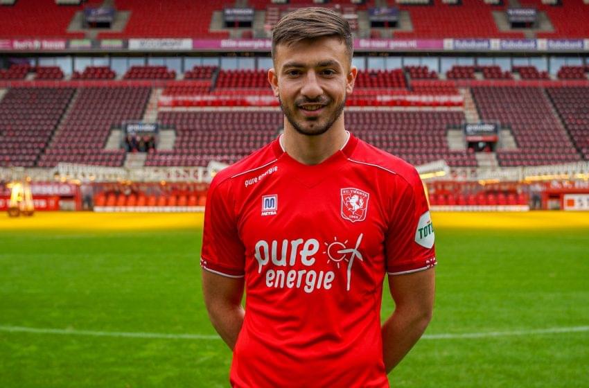  Sem espaços no FC Twente, Halil Dervişoğlu retorna para a Inglaterra
