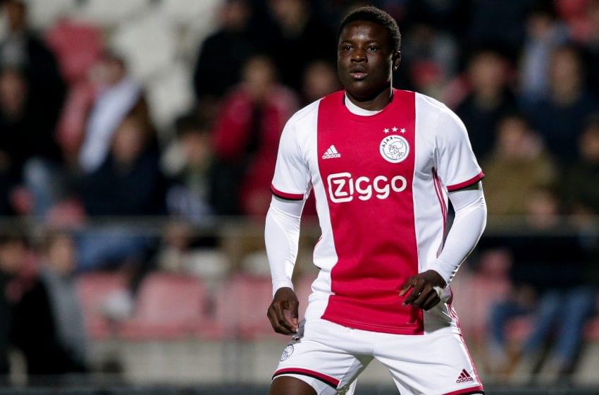 Sem marcar gols na Suíça, Hassane Bandé retorna para o Ajax