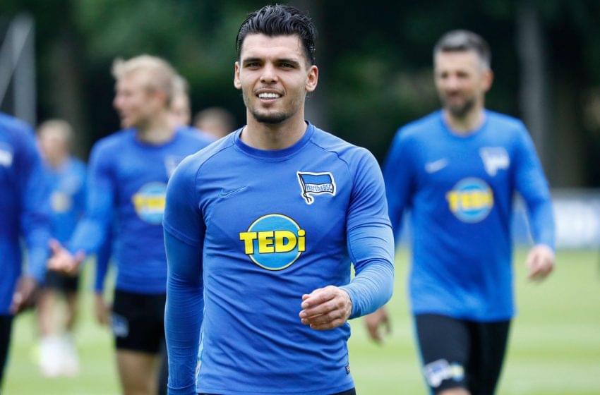 Sevilla próximo de anunciar a contratação de Karim Rekik