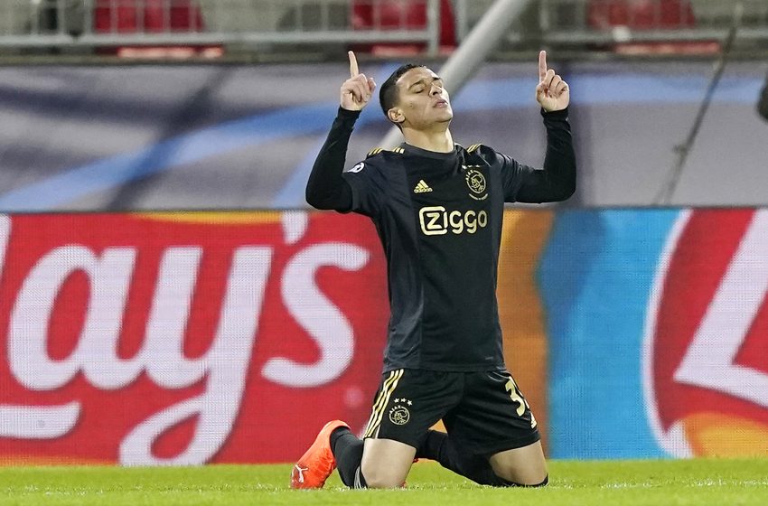 UFA! Ajax vence FC Midtjylland por 2 a 1 e finaliza a terceira rodada no G2