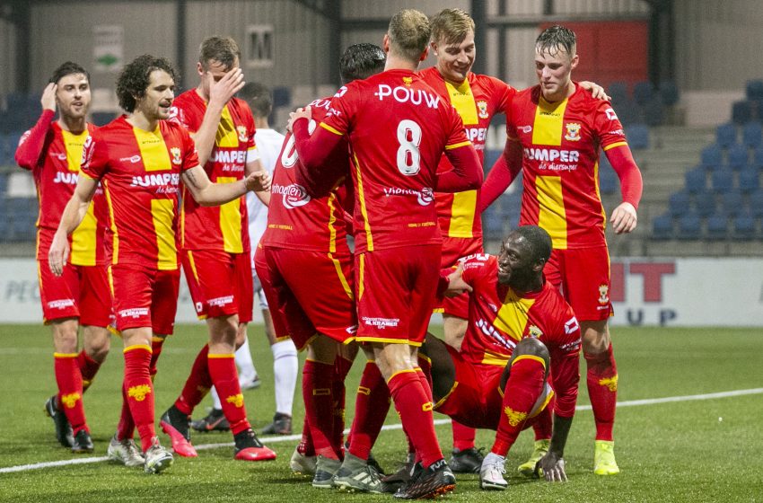 Jacob Mulenga marca duas vezes e Go Ahead Eagles bate SC Telstar de virada por 2 a 1