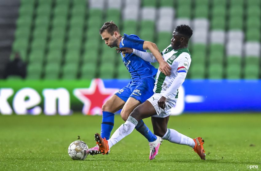 Vitesse empata fora de casa e assume liderança da Eredivisie