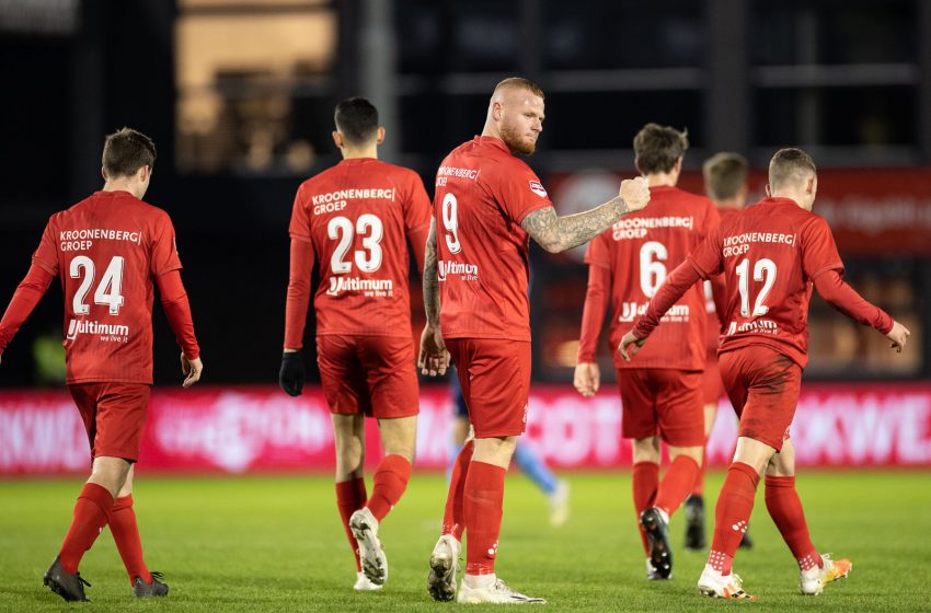 Em dez minutos, Almere City FC garante vitória diante do Jong FC Utrecht