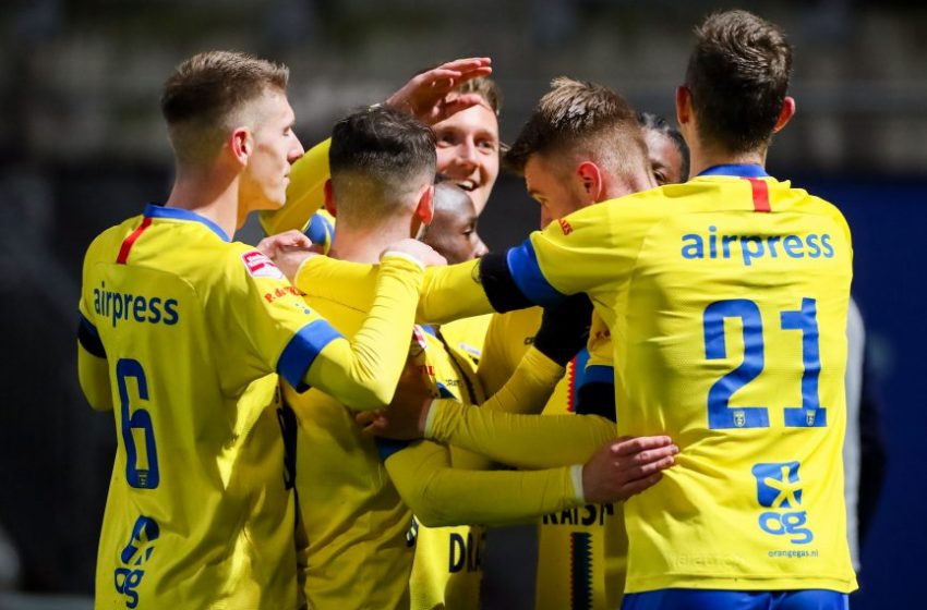 SC Cambuur goleia Jong PSV e reassume a liderança da segunda divisão