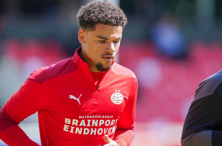 Armando Obispo retorna ao PSV após seis meses se recuperando de lesão