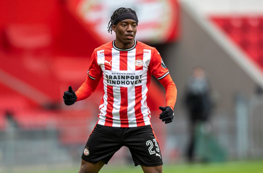 Leicester City envia proposta de 20 milhões de euros por Noni Madueke