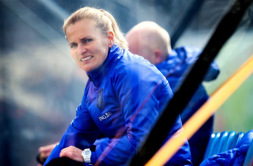  Sarina Wiegman convocação seleção para amistosos contra Itália e Noruega