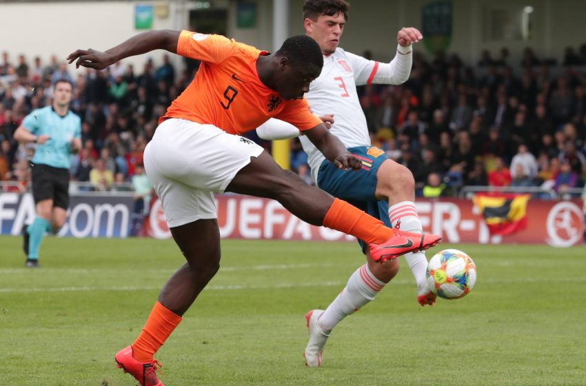 Brian Brobbey deixa a Holanda U21 por lesão