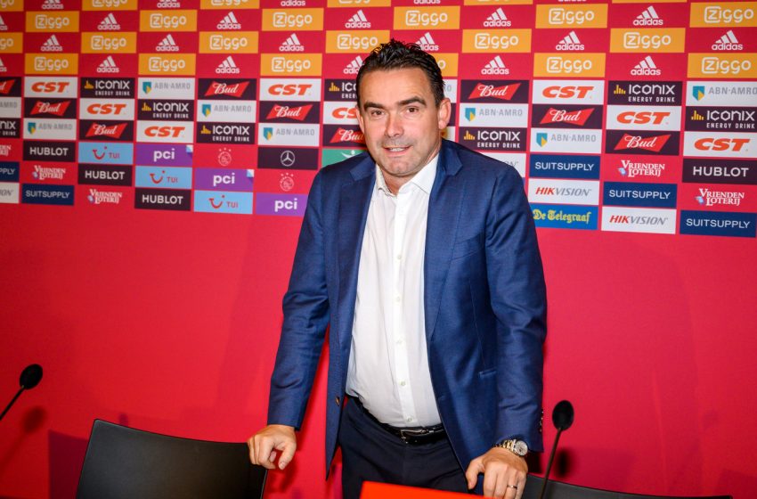 Marc Overmars deverá renovar contrato com o Ajax em breve