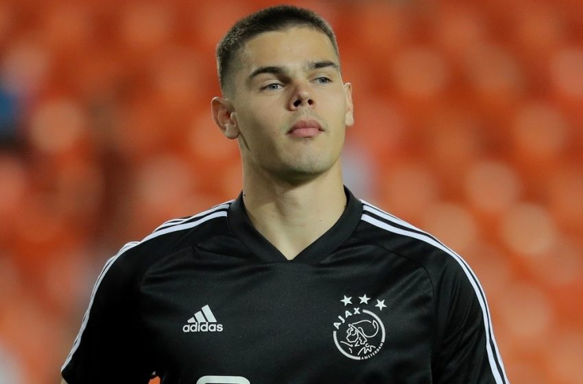 Dominik Kotarski deixa o Ajax e retorna para a Croácia