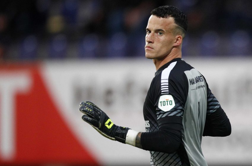 Etienne Vaessen e Michiel Kramer lamentam empate contra o Fortuna Sittard