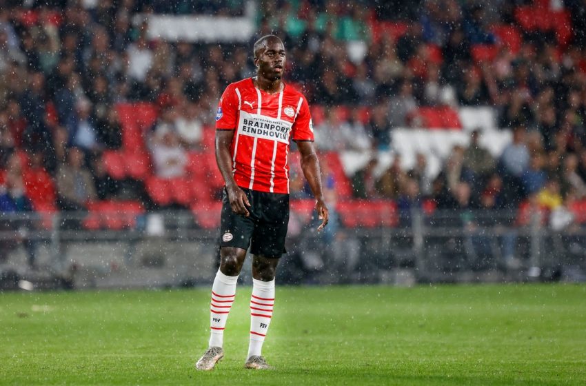 Jordan Teze quer focar na lateral direita do PSV