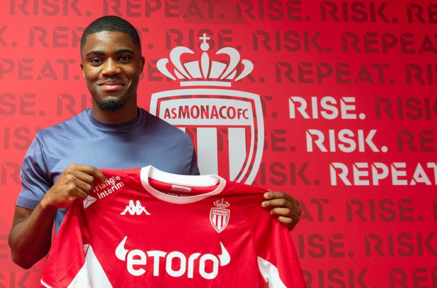 Myron Boadu assina com o AS Mônaco