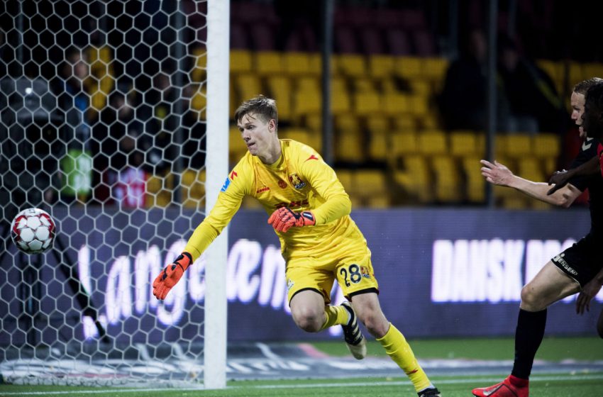 AZ Alkmaar mira as contratações de Aslak Witry e Peter Vindahl-Jensen
