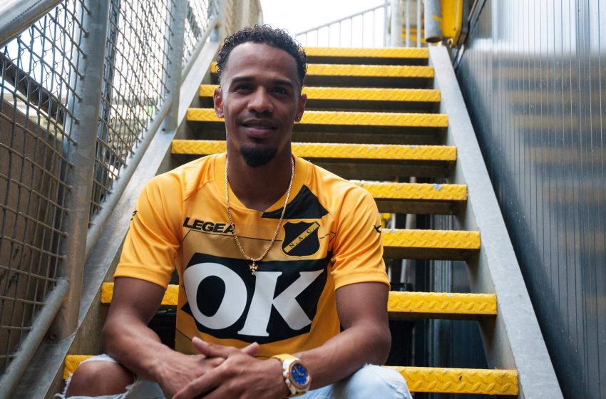 Jarchinio Antonia assina por duas temporadas com o NAC Breda