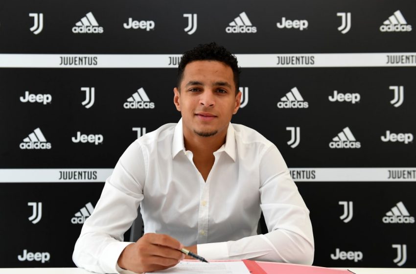  Juventus contrata Mohamed Ihattaren por 5 milhões de euros
