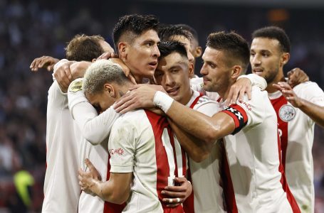Antony Santos marca em nova vitória do Ajax na Eredivisie