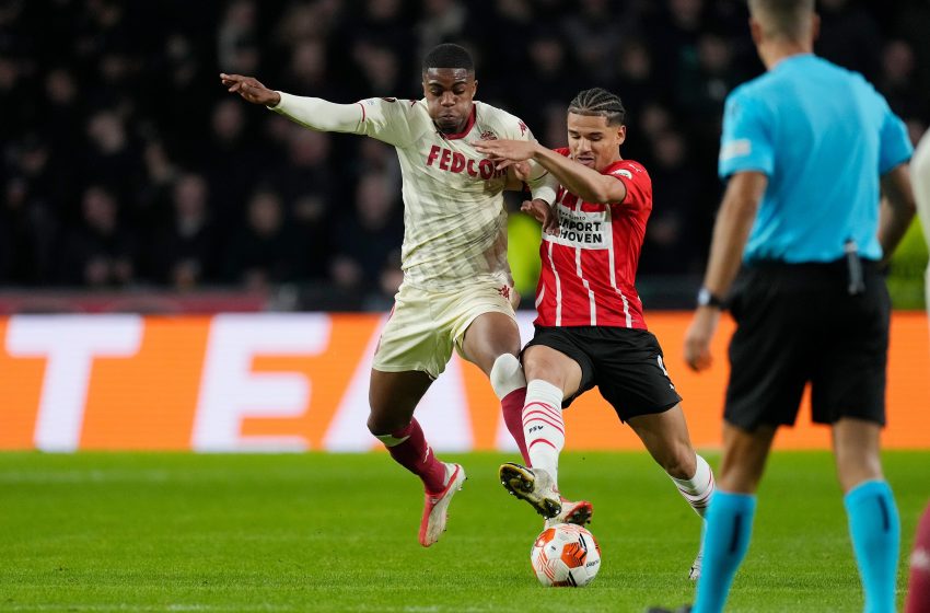  PSV perde em casa para o AS Mônaco de Myron Boadu