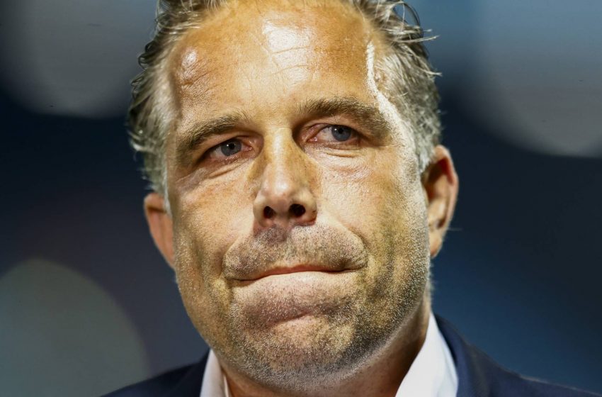  Art Langeler pede demissão do PEC Zwolle