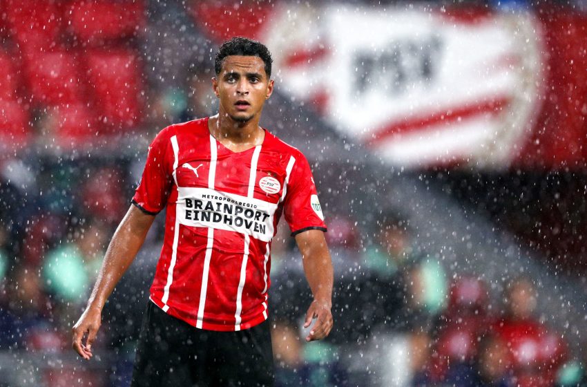  Ajax anuncia a contratação de Mohamed Ihattaren
