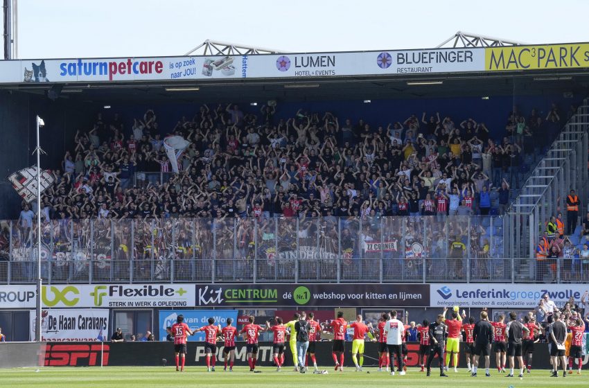  Em jogo de despedida da Eredivisie, PEC Zwolle perde em casa para o PSV