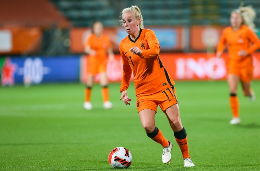  PSV reforça sua equipe feminina com Inessa Kaagman