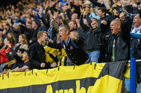 Vitesse vence AZ Alkmaar no primeiro jogo da final da Europese Tickets Eredivisie 2021/22
