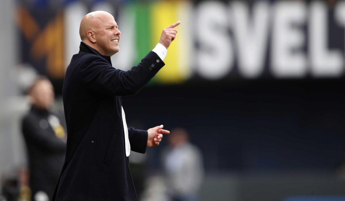Arne Slot espera um adversário complicado na final da Copa da Holanda