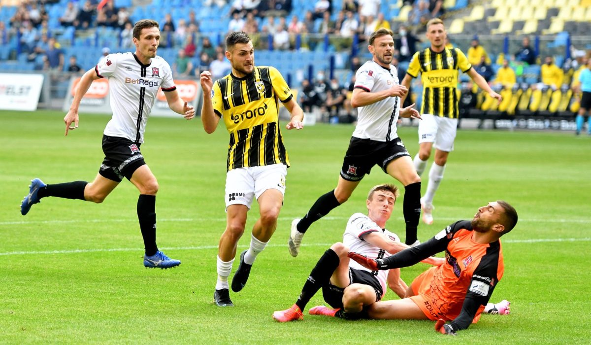 Fotos - Vitesse 2 x 2 Dundalk FC