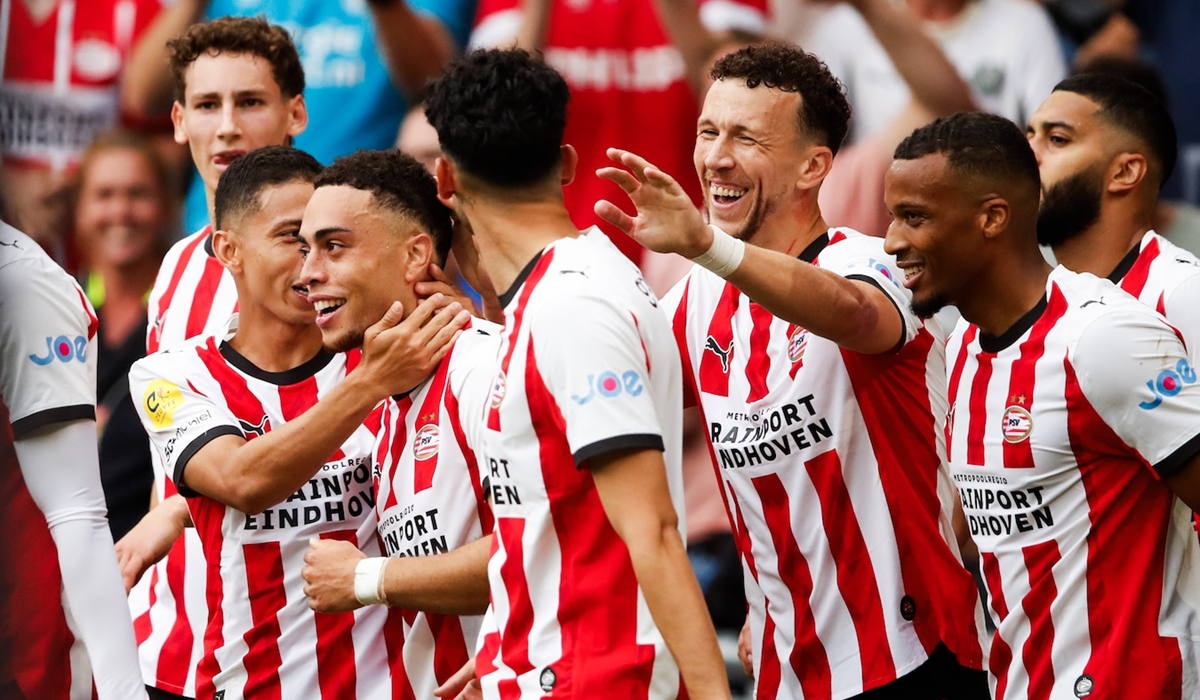 #PSVGAE